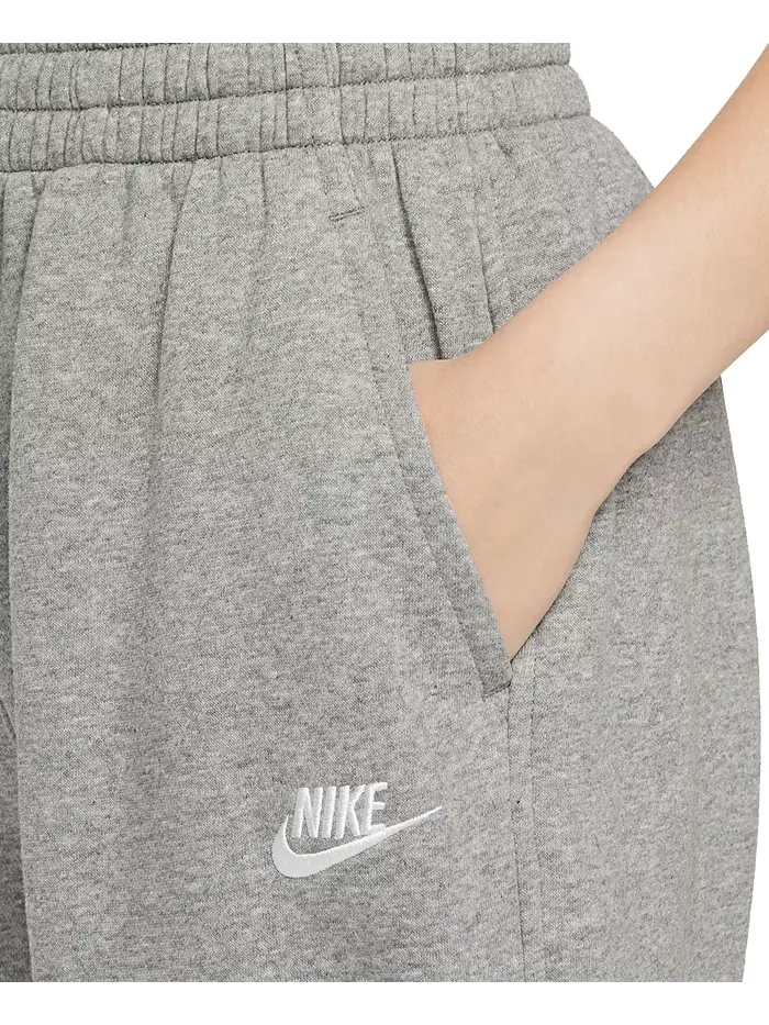 Большие девочки Спортивная одежда Club Fleece Свободные лого джоггеры Nike — изображение 3 из 4, серый