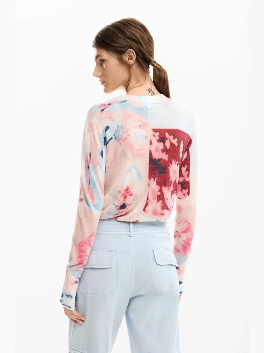 Женский свитер тонкой вязки с коллажем Desigual — изображение 4 из 5, розовый