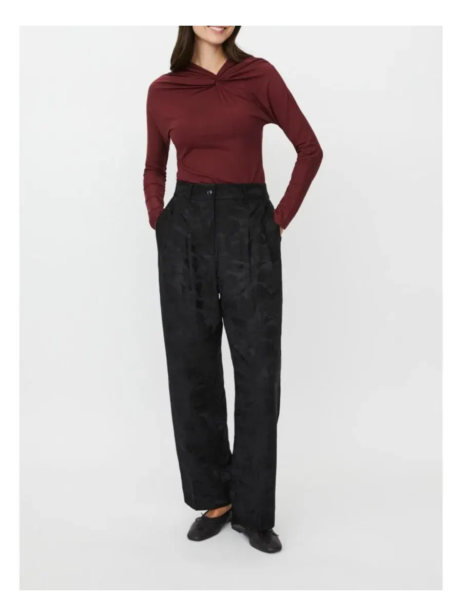Брюки с завышенной посадкой Maperli Jacquard Textured Masai Copenhagen — изображение 5 из 7, черный