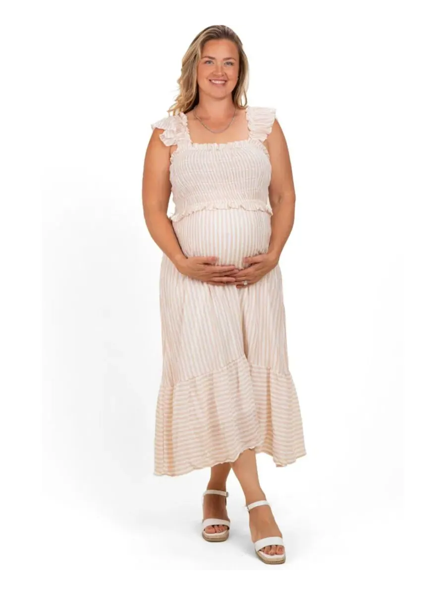 Платье миди с рюшами и принтом в полоску, Smocked Maternity Plus Midi Dress Pinkblush — изображение 2 из 3, бежевый