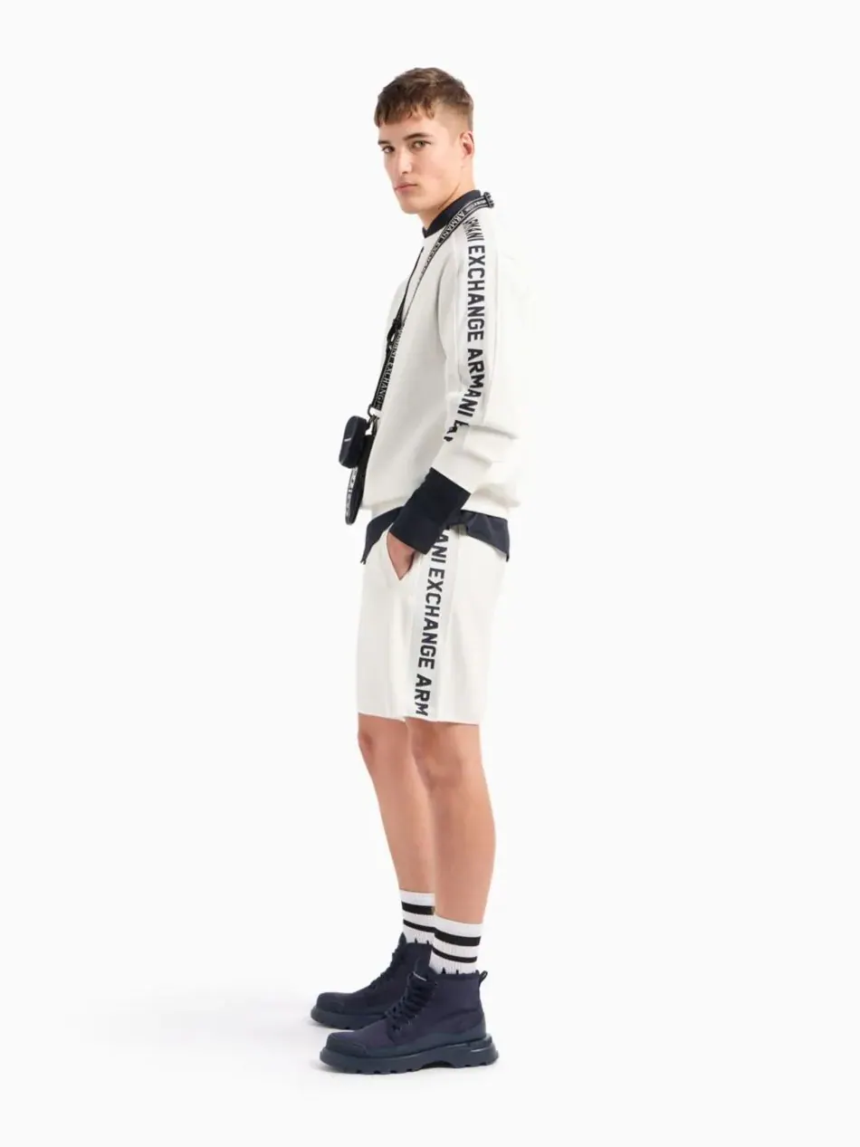 Мужская толстовка с жаккардовым логотипом и круглым вырезом на рукаве A|X Armani Exchange — изображение 2 из 5, белый
