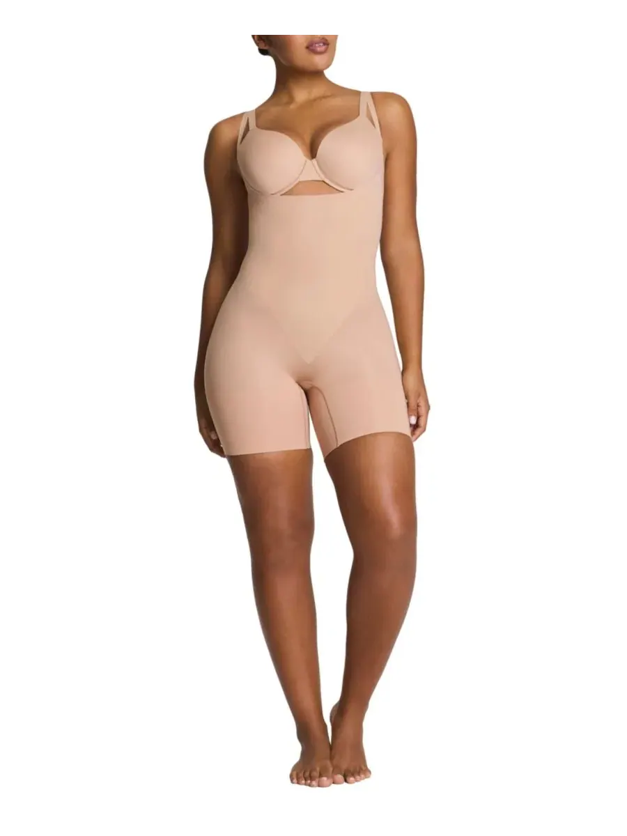 Женский боди с открытой грудью и длиной до середины бедра 10606R SPANX — изображение 1 из 3, чай