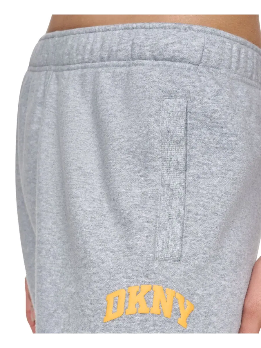 Джоггеры женские с мини-принтом Varsity Logo, средняя посадка DKNY Sport, Pgh/Taxi Cab — изображение 4 из 10