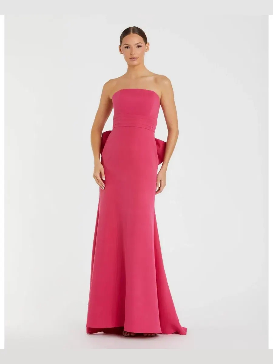 Платье из крепа без бретелек с бантом на спине, модель Oversized Bow Mac Duggal — изображение 2 из 4, розовый