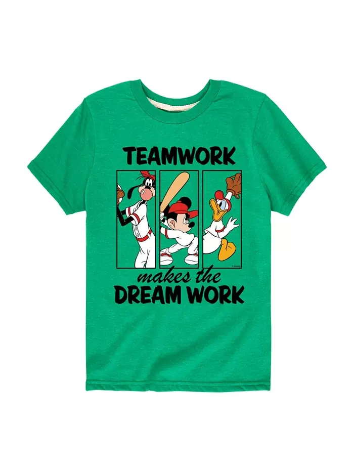 Футболка с принтом "Teamwork Makes The Dream Work" Disney для мальчиков старшего возраста — изображение 1 из 3, зеленый