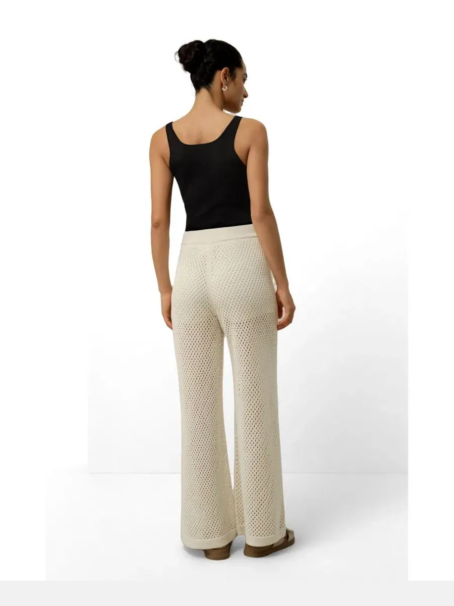 Брюки широкие с открытым узором, модель Toscana Wide-Leg Pull-On Pointelle LILYSILK — изображение 3 из 5, белый