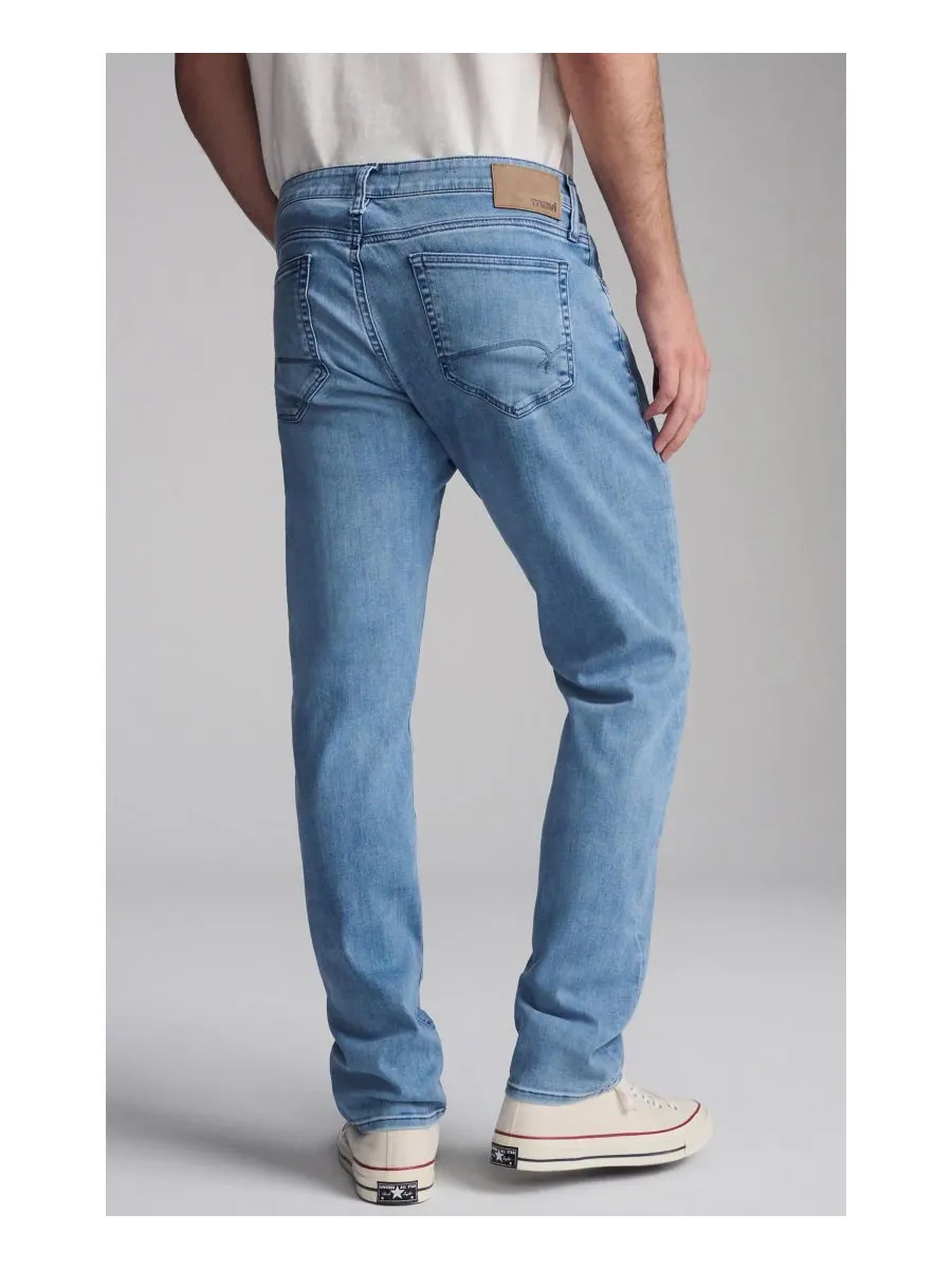 Мужские брюки Mavi Jake Slim Leg в светлом оттенке с матовой поверхностью Supermove Mavi Jeans — изображение 3 из 6