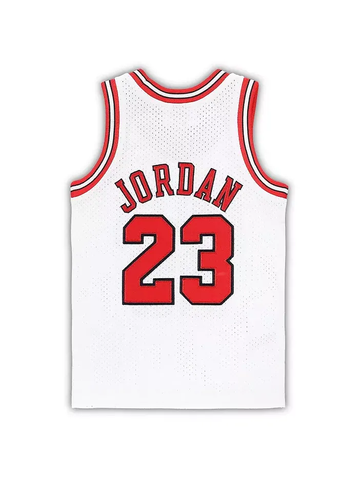 Детская футболка Chicago Bulls 1997/98 Hardwood Classics с именем Майкла Джордана — изображение 3 из 3, белый