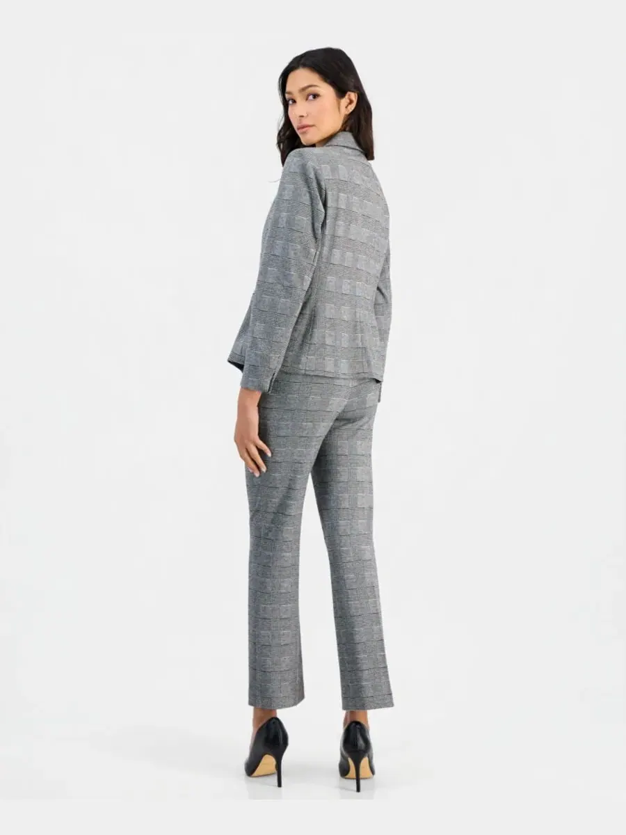 Брюки прямого кроя с защипами, модель Petite Check Pull-On Cropped & Ankle Pants Anne Klein — изображение 6 из 6