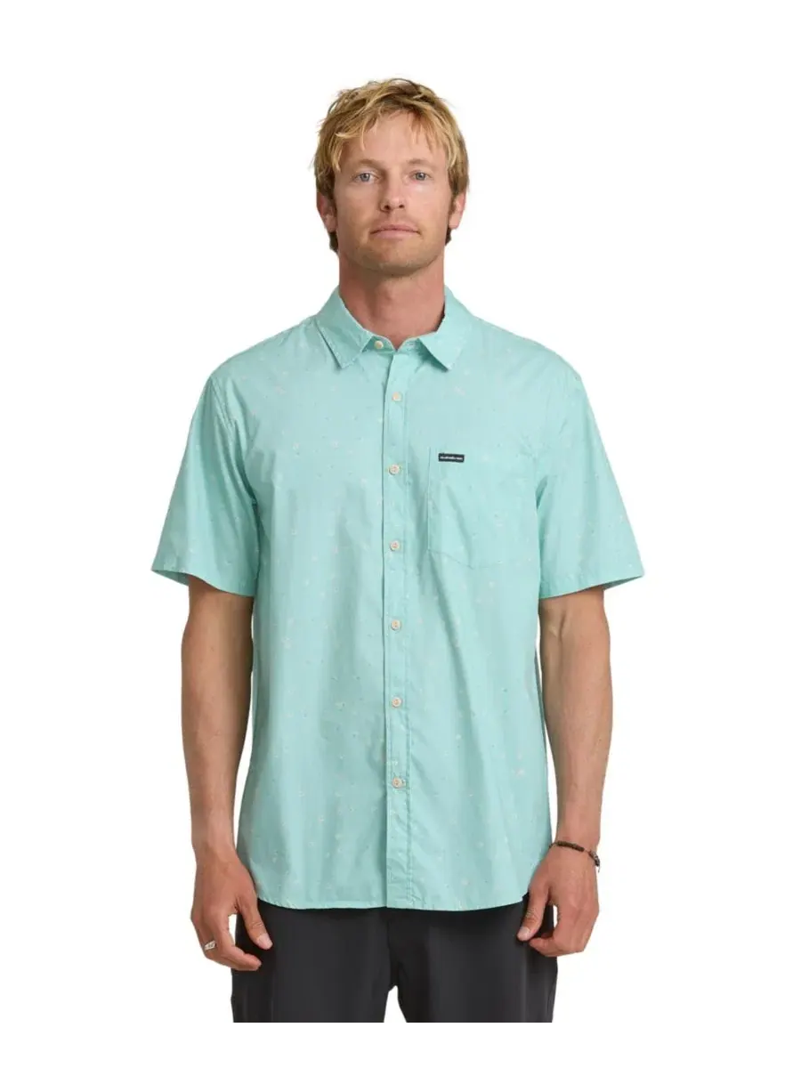 Мужская рубашка с коротким рукавом с принтом Ditsy Blossom Quiksilver — изображение 1 из 3, синий