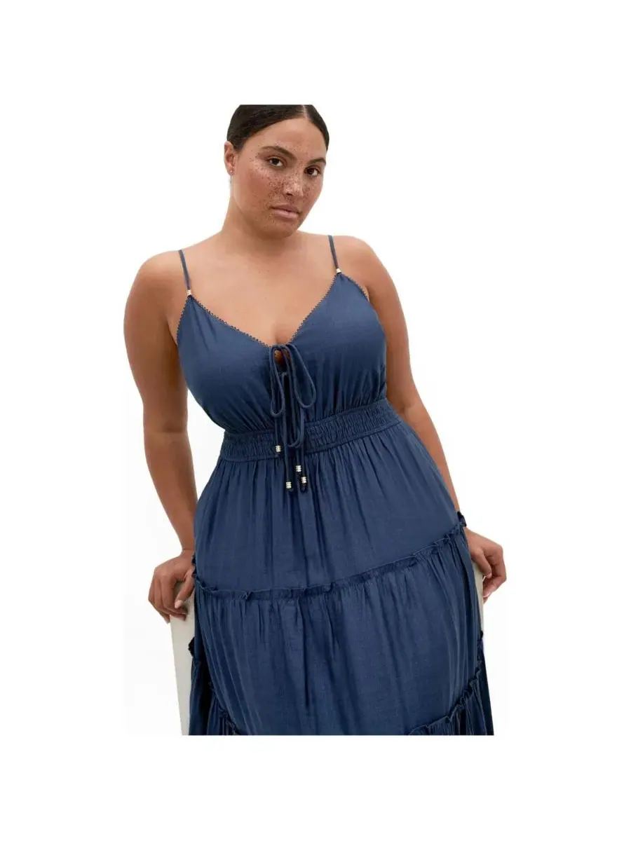 Платье-макси с кружевной отделкой Aiza Tier Maxi Dress CITY CHIC — изображение 3 из 5, синий