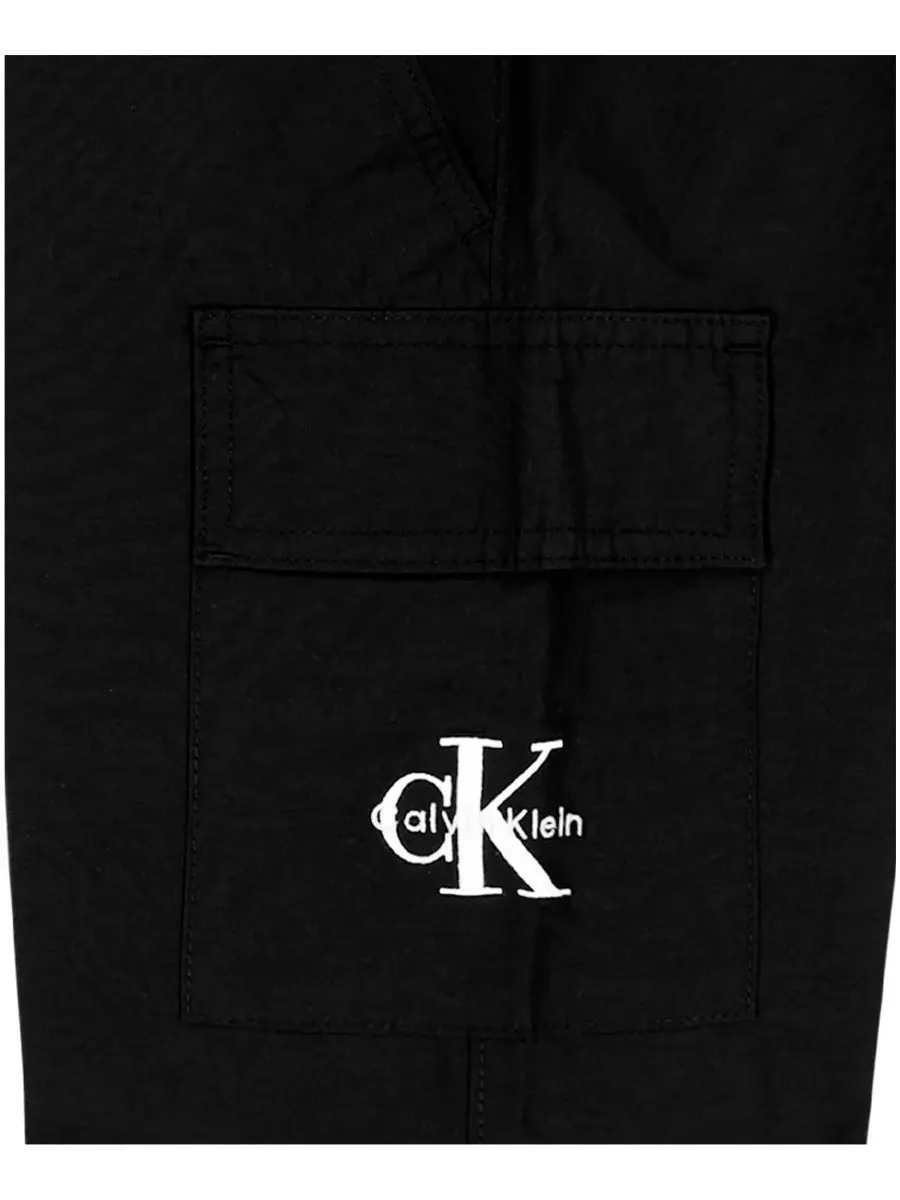 Детские шорты-карго из технологичной ткани, размер 8-20 Calvin Klein — изображение 8 из 8, черный