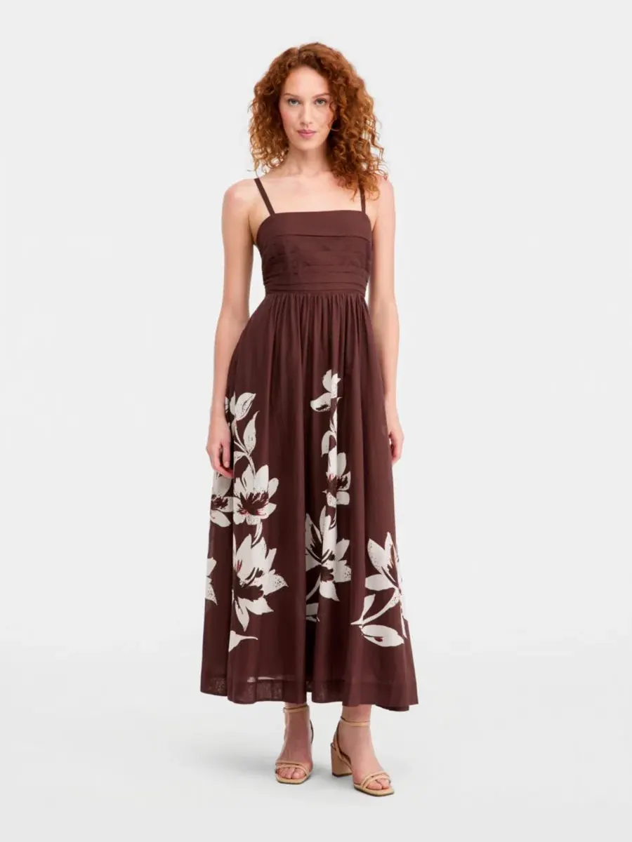 Платье макси с плиссированным лифом и принтом, модель Pleated-Bodice Printed Cotton Maxi Dress — изображение 1 из 6