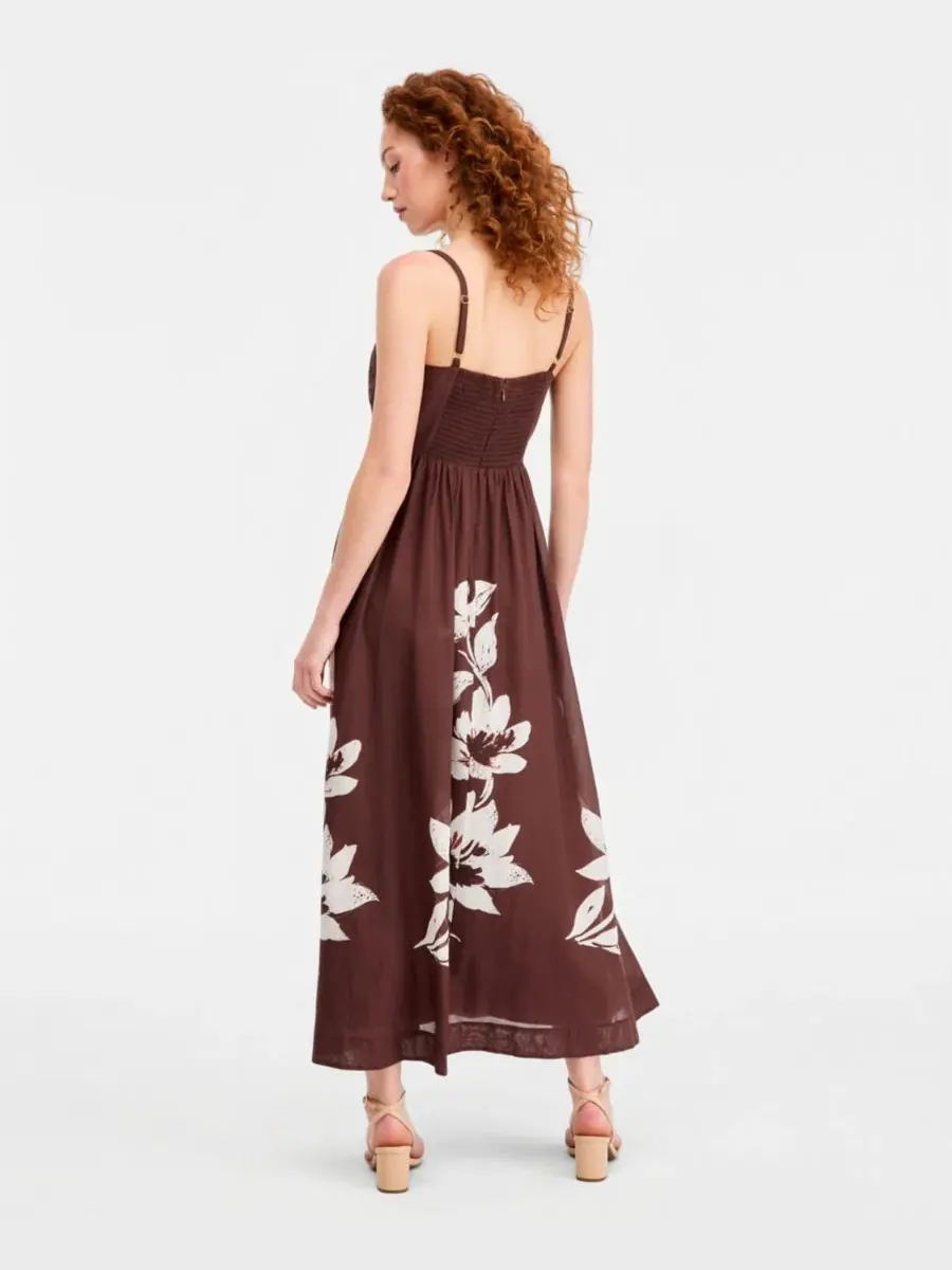 Платье макси с плиссированным лифом и принтом, модель Pleated-Bodice Printed Cotton Maxi Dress — изображение 5 из 6