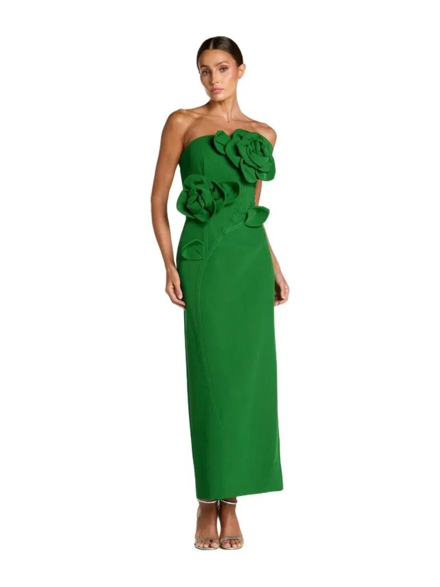 Платье миди из крепа без бретелек с 3D цветочными аппликациями Petite Crepe Strapless Midi Dress — изображение 1 из 6