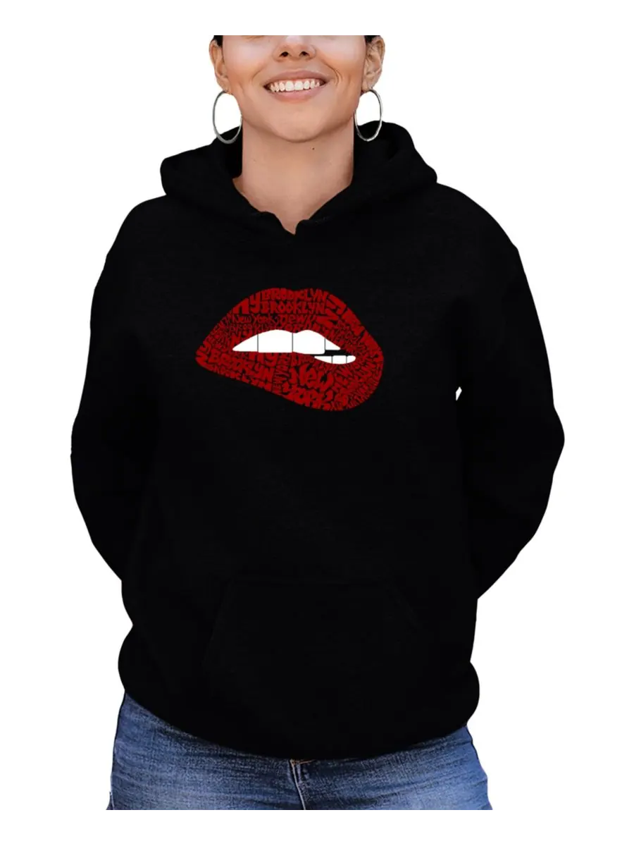Женская толстовка с длинными рукавами Brooklyn Lips Word Art LA Pop Art — изображение 1 из 3, черный