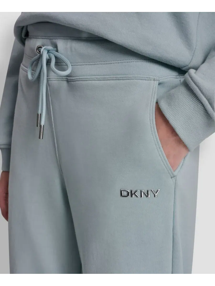 Женские укороченные брюки с металлическим логотипом в виде пузырьков DKNY Sport — изображение 4 из 6, минеральный