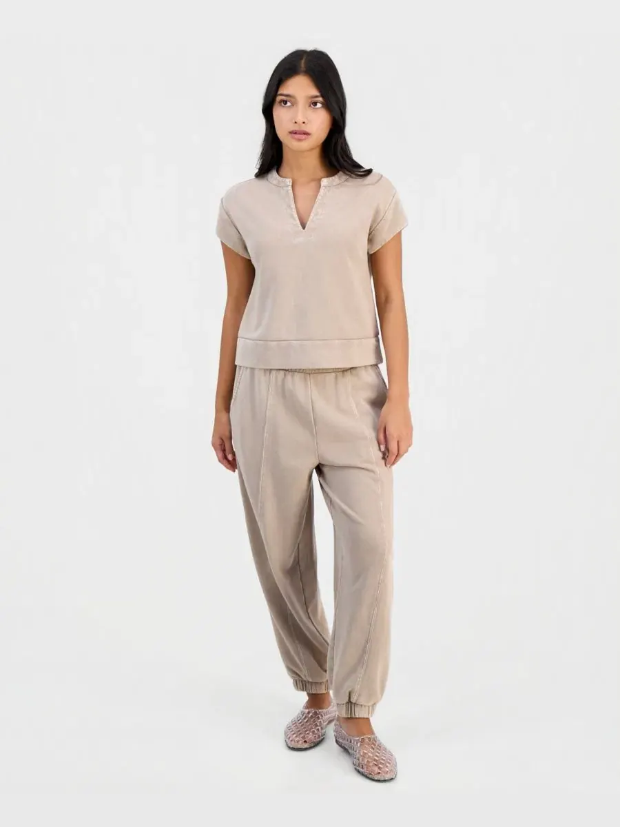 Брюки с балонами из футера Petite French Terry Balloon-Leg Pants And Now This — изображение 1 из 4, тауп