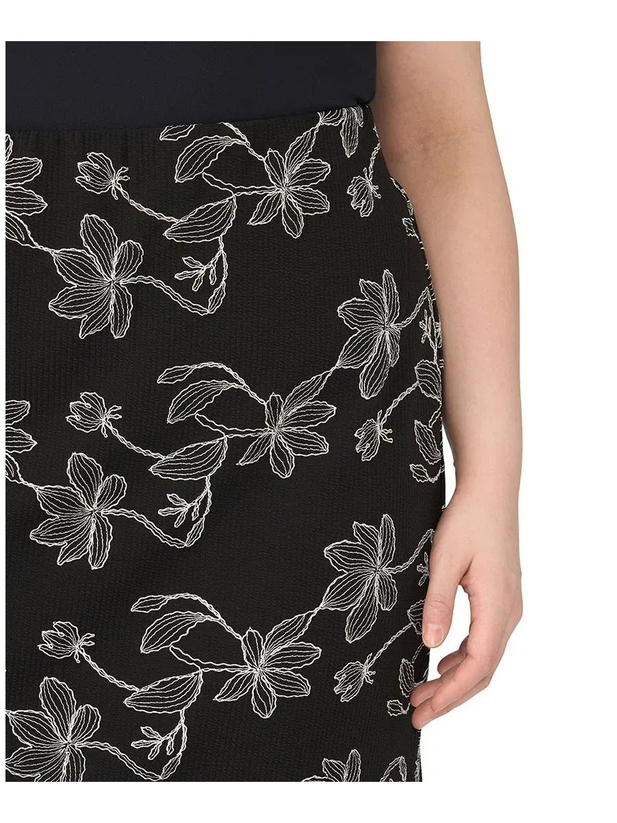 Юбка-карандаш с вышивкой цветов, модель Floral Embroidered Pull-On Midi Skirt Vince Camuto — изображение 8 из 8