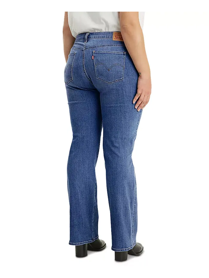 Модные джинсы с расклешенными штанинами 415 Classic Bootcut для полных женщин Levi's — изображение 2 из 4