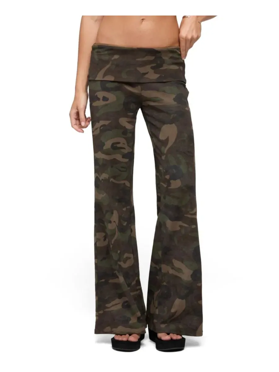 Женские брюки карго с широкими штанинами Lumielle Camo Edikted — изображение 1 из 5, оливковый