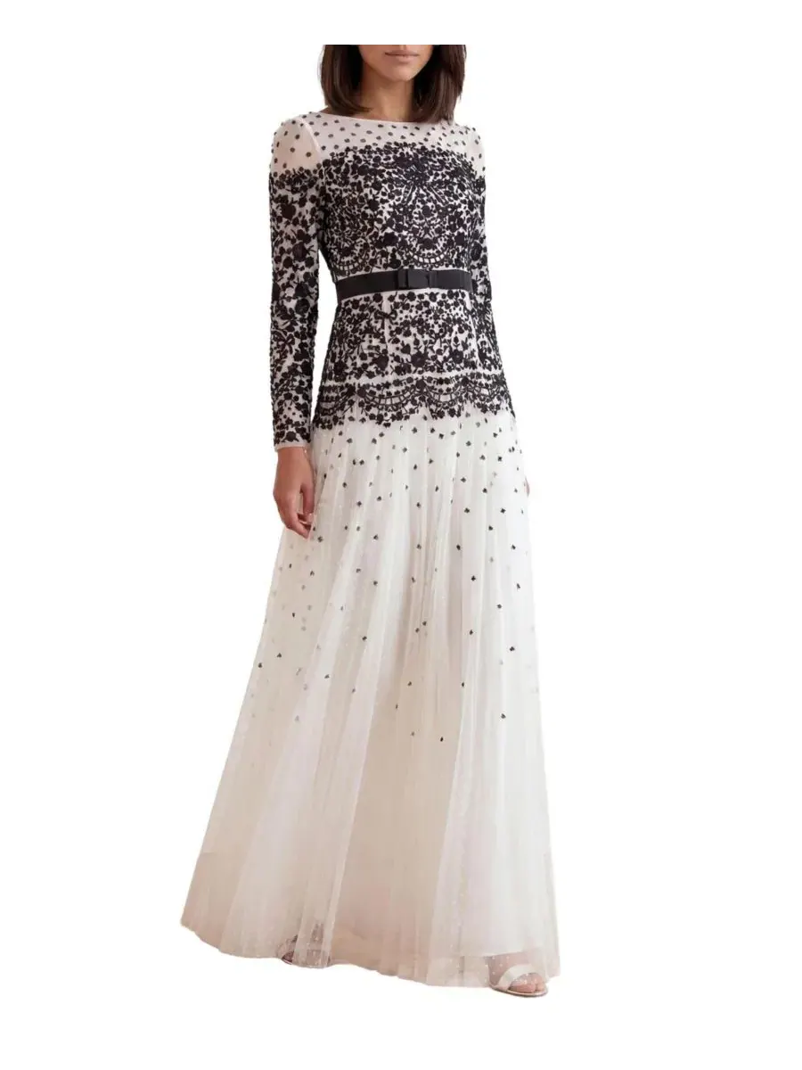 Платье макси с длинным рукавом Gilded Long Sleeve Maxi Lace Gown Needle & Thread — изображение 1 из 4, графитовый