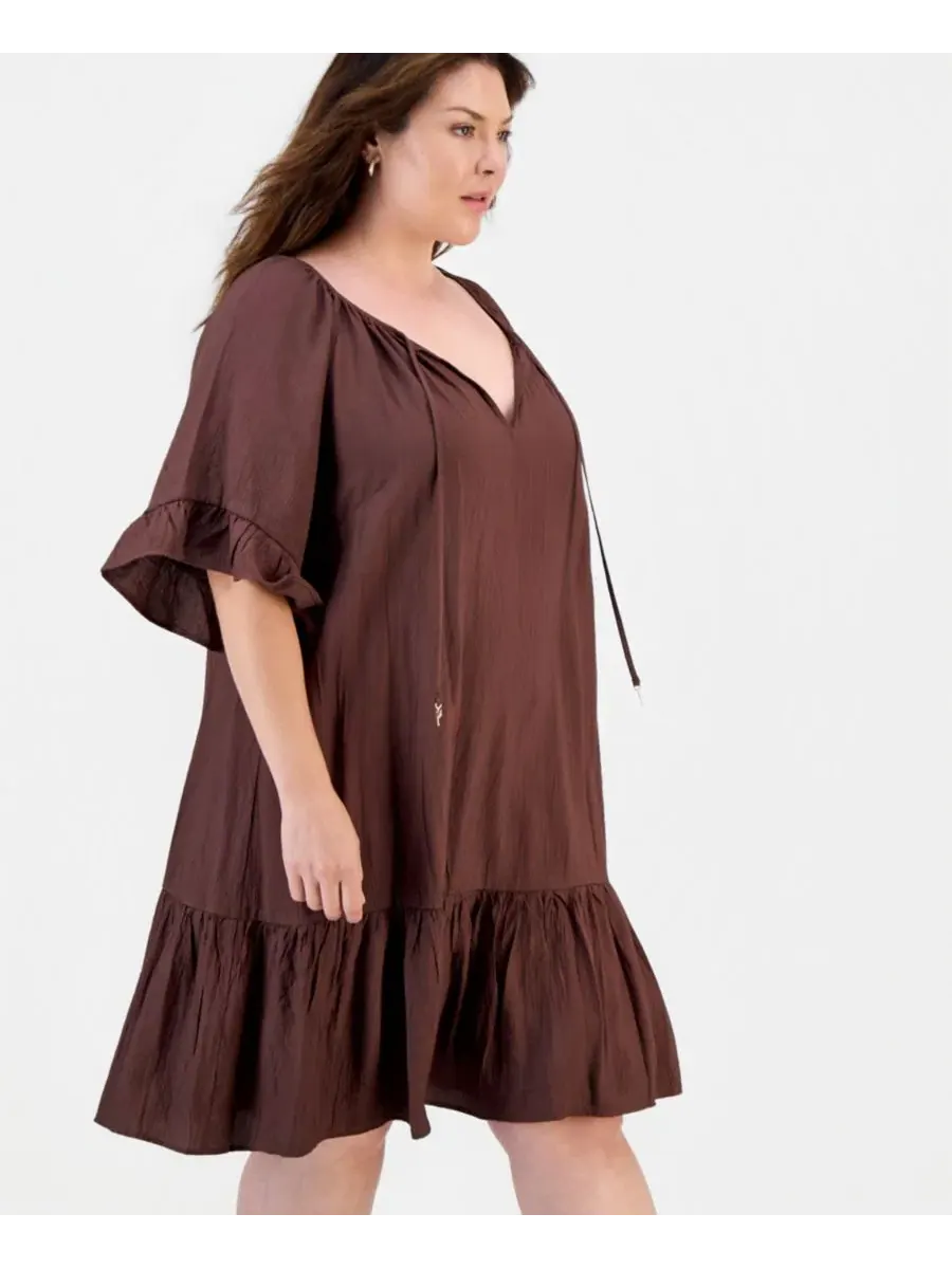 Платье с воланами по низу и рукавом-колоколом, модель Plus Size Ruffle-Hem Bell-Sleeve Split-Neck — изображение 5 из 5