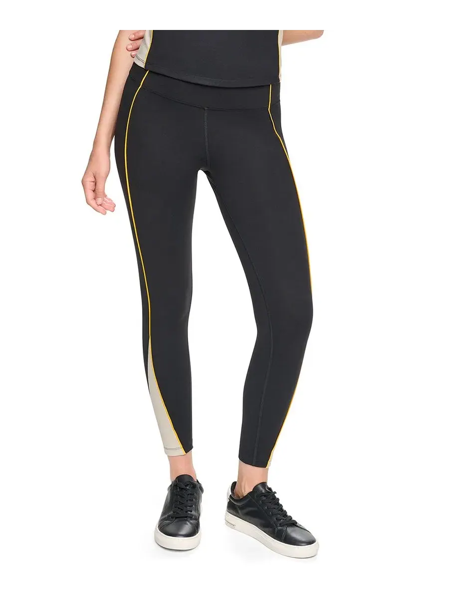 Топ с V-образным вырезом и встроенным бюстгальтером, цветблок DKNY Sport — изображение 6 из 6, черный