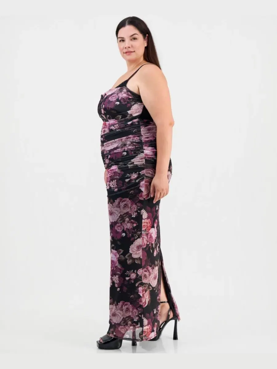 Макси-платье с рюшами и принтом Plus Size Floral Ruched Maxi Dress Emerald Sundae — изображение 2 из 5, черный/фиолетовый