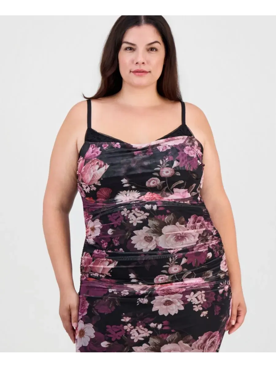 Макси-платье с рюшами и принтом Plus Size Floral Ruched Maxi Dress Emerald Sundae — изображение 3 из 5, черный/фиолетовый