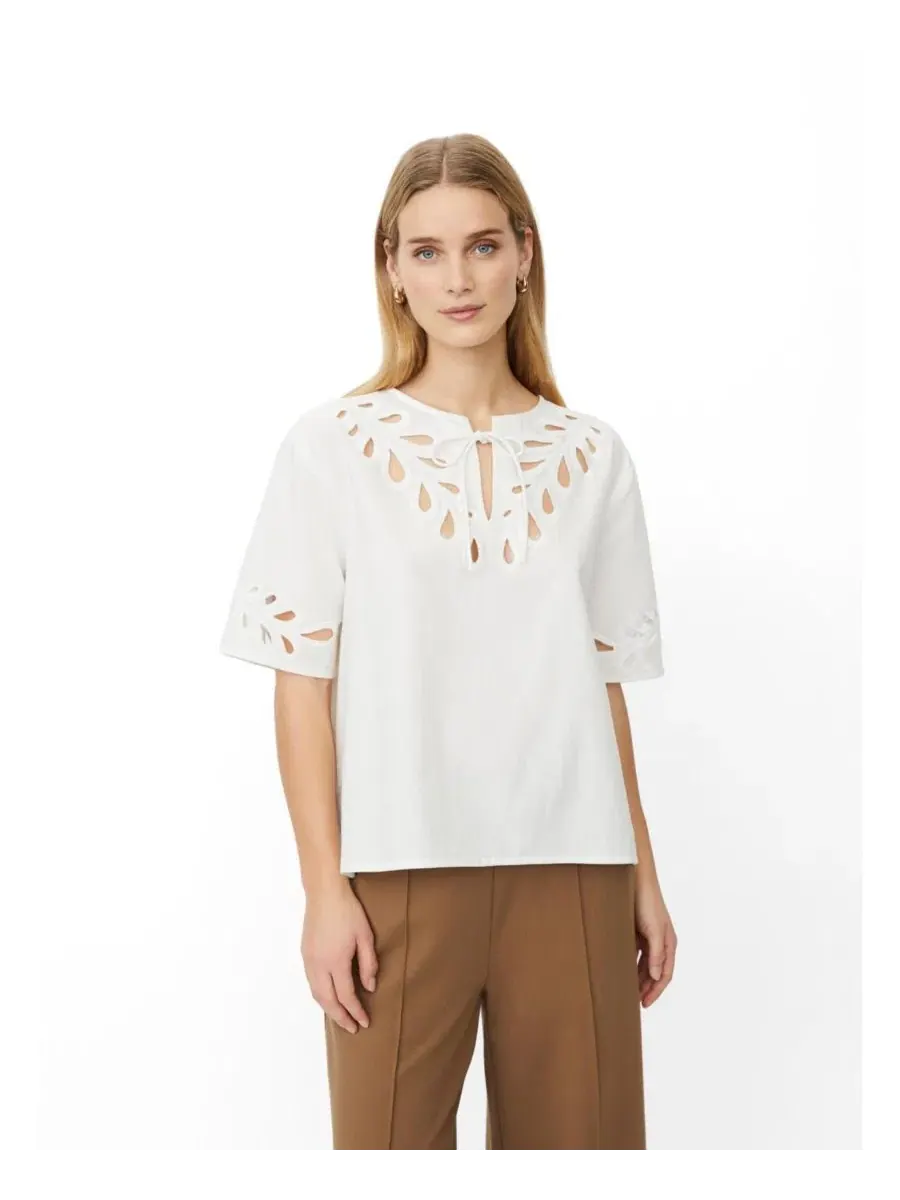 Блуза с завязками и ажурной отделкой MaDyselle Cutwork Detail Blouse Masai Copenhagen — изображение 1 из 6, белый