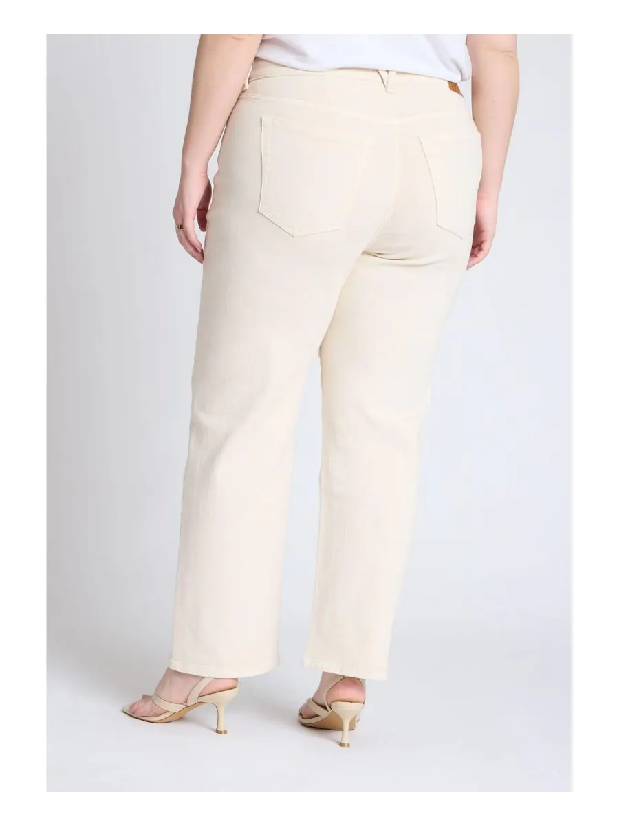 Женские джинсы прямого кроя Naomi Comfort Stretch больших размеров ELOQUII — изображение 3 из 3, экру