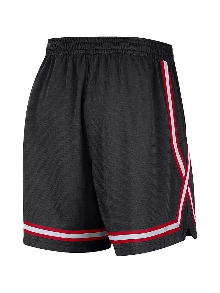 Черные женские шорты Chicago Bulls Sideline Fly Crossover Performance Nike — изображение 2 из 3, черный красный