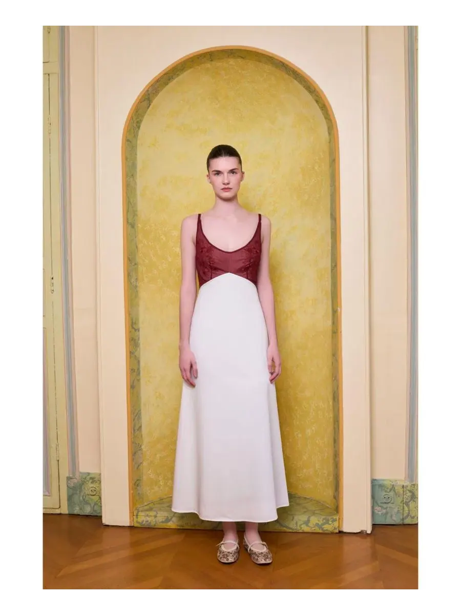 Платье миди с вышивкой The Broderie Anglaise Edit Embroidered Floral Midi Dress PCFG — изображение 6 из 6, нет цвета