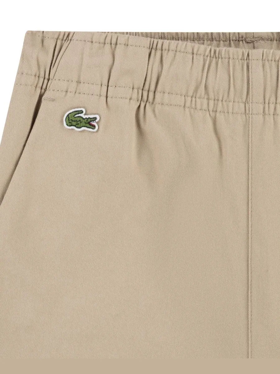 Брюки из эластичной саржи для мальчиков 8-18 лет Lacoste — изображение 6 из 7, хаки