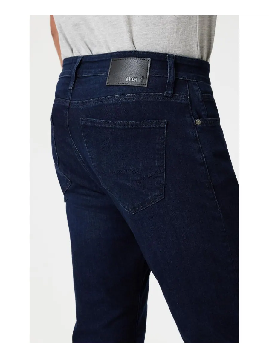 Мужские прямые брюки Mavi Zach Straight Leg, цвет Ink Brushed Supermove Mavi Jeans — изображение 4 из 6