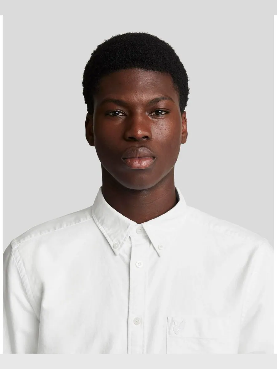 Мужская однотонная рубашка Оксфорд с изображением орла Lyle & Scott — изображение 5 из 5, белый