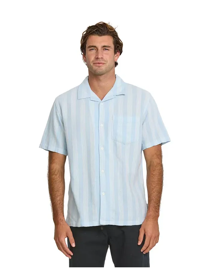 Мужская рубашка с коротким рукавом Nightfall Island Quiksilver — изображение 1 из 7, голубой