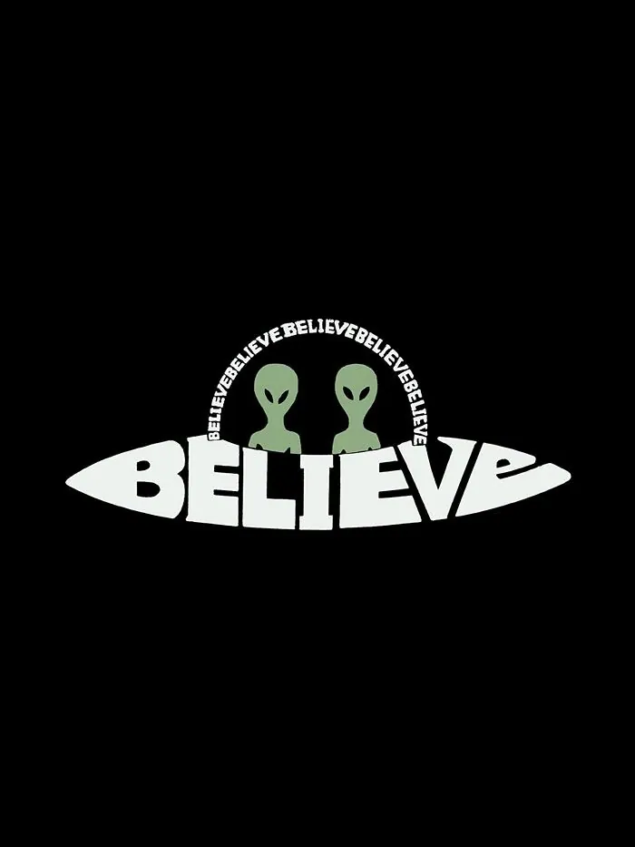 Мужская футболка с принтом Word Art Believe UFO LA Pop Art — изображение 3 из 4, темный серый