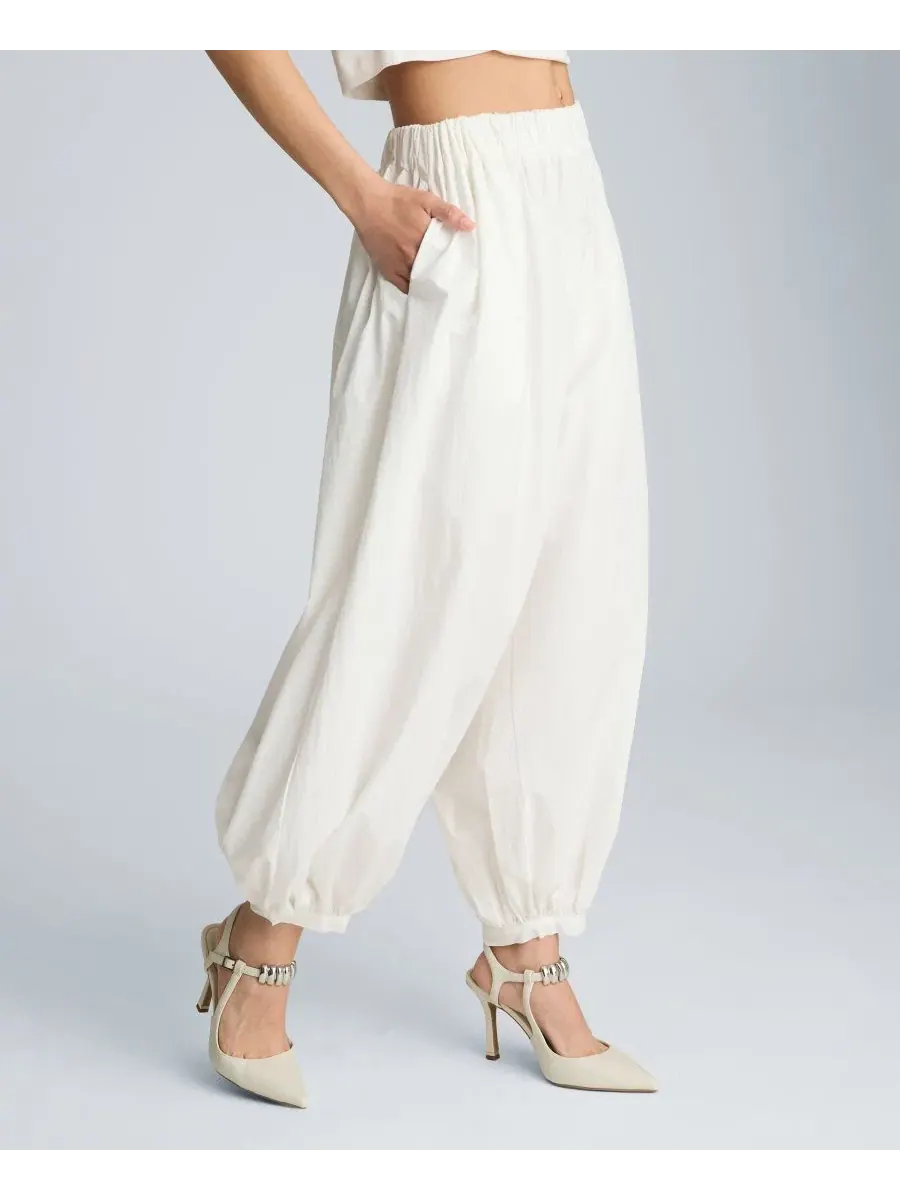 Брюки с объемными штанинами, модель Pull-On Bubble Leg Kenneth Cole — изображение 7 из 7, белый