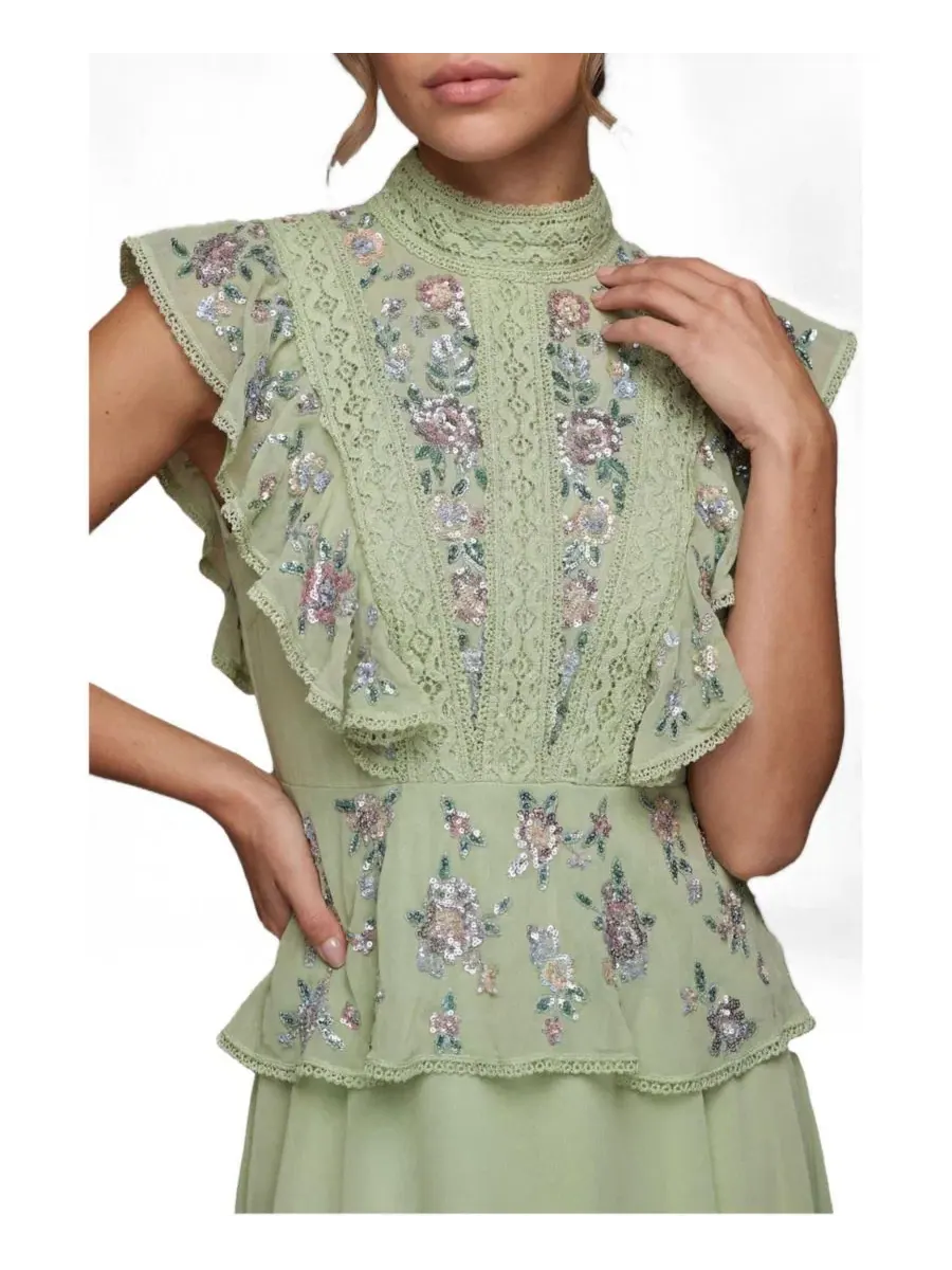 Платье миди с вышивкой и воланами Petite Embellished Frill Midi Dress Coast — изображение 2 из 4, шалфейный