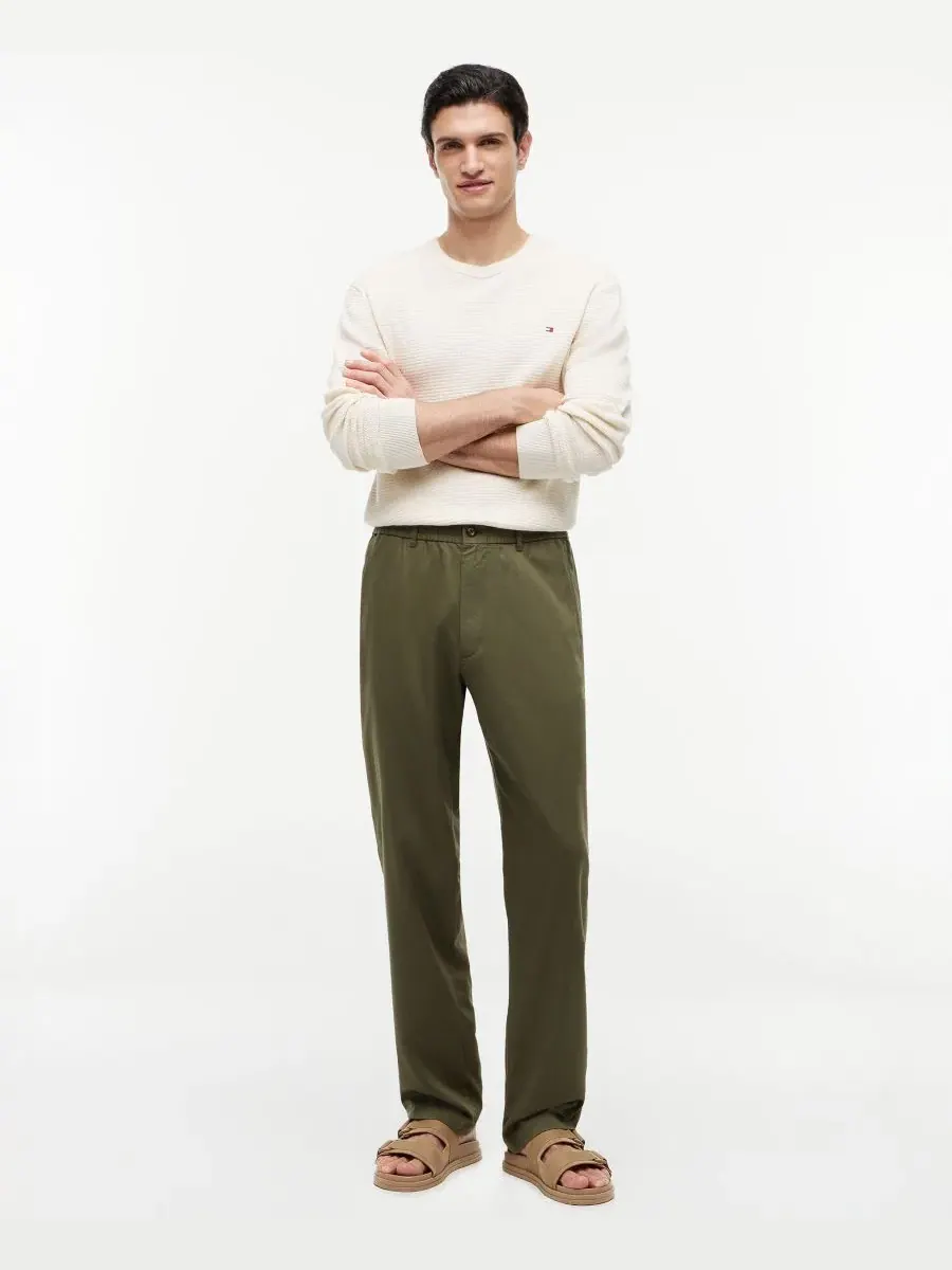 Брюки чинос с эластичным поясом Dover Regular-Fit Tommy Hilfiger, Dark Greenery — изображение 2 из 4