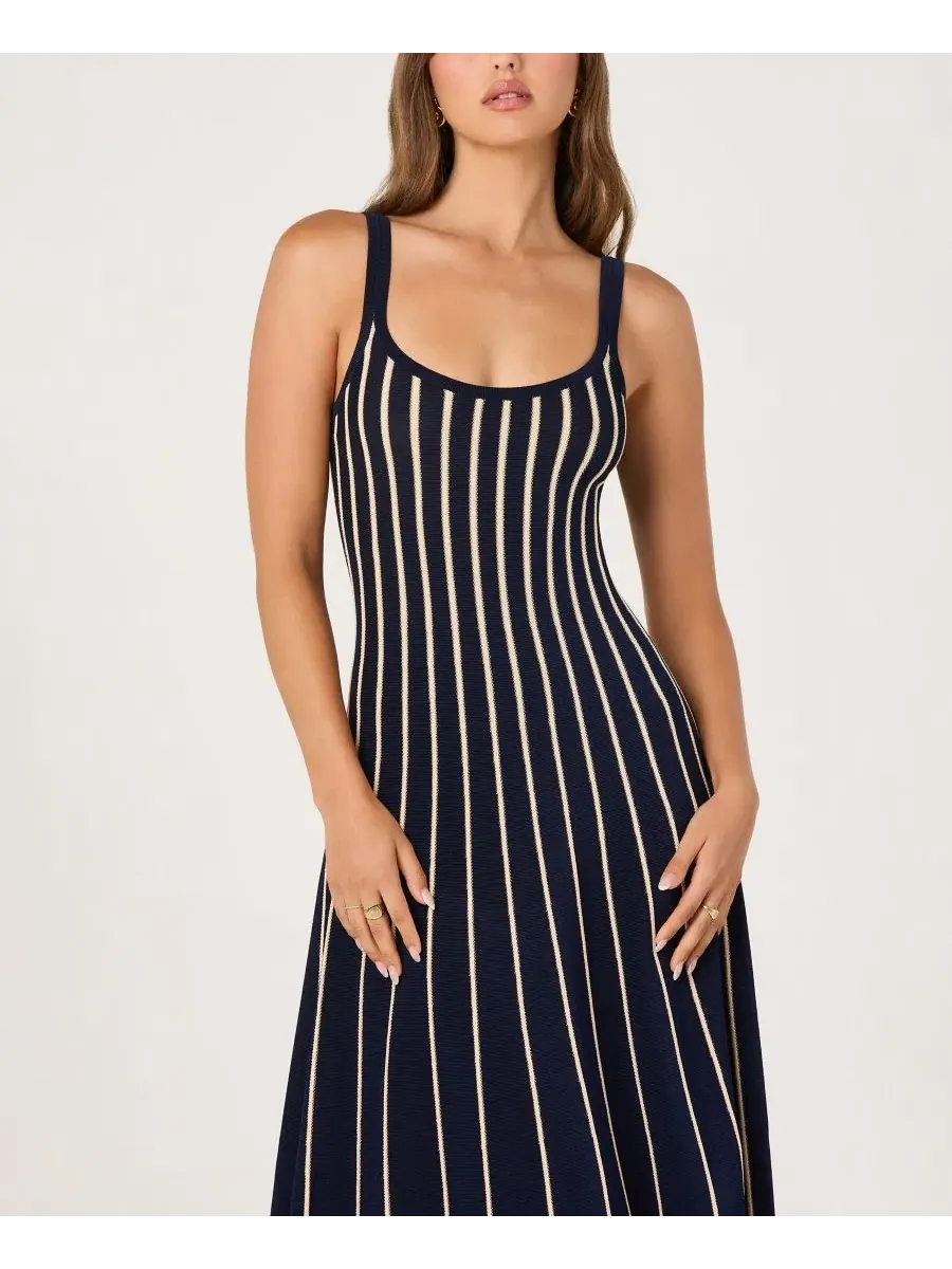 Платье миди Irecia с вырезом-лодочкой Navy Stripe ASTR the Label — изображение 2 из 4, темно-синий