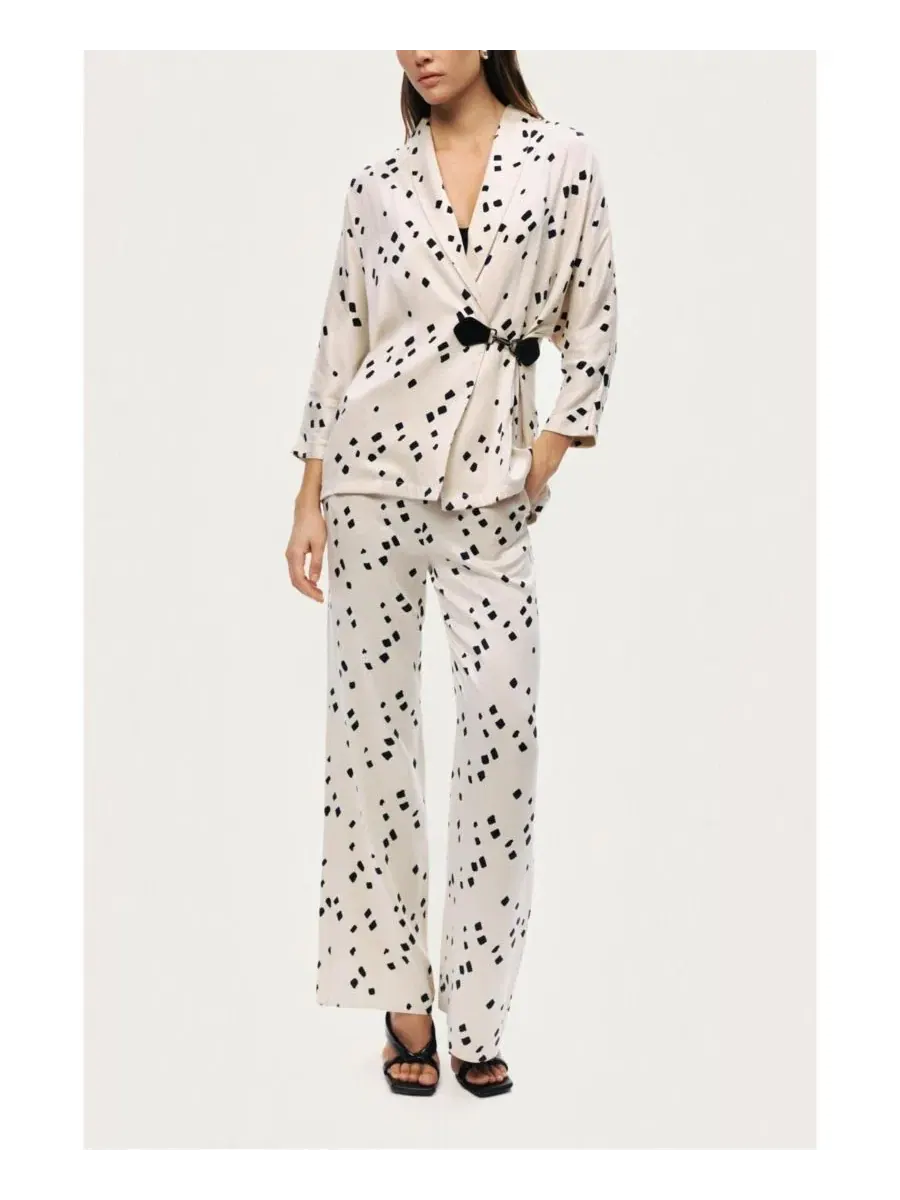 Женский жакет-кимоно с принтом, модель Printed Wrap Jacket NOCTURNE — изображение 2 из 7, мульти