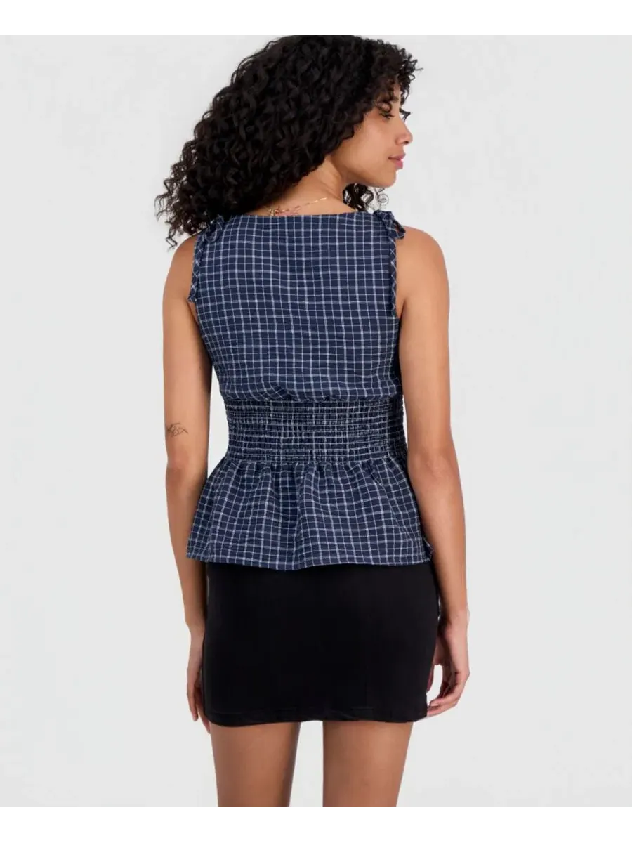 Топ на бретелях с принтом в клетку, модель Plaid Smocked-Back Tank Rebellious One — изображение 2 из 3, темно-синий белый