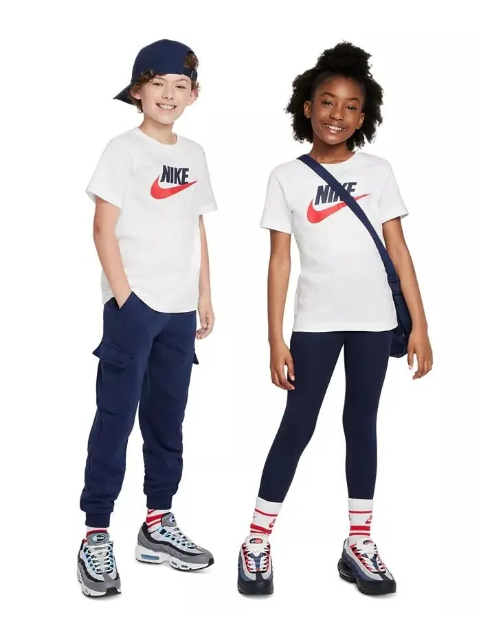 Футболка с графическим логотипом Big Kids Sportswear Nike — изображение 4 из 4, белый