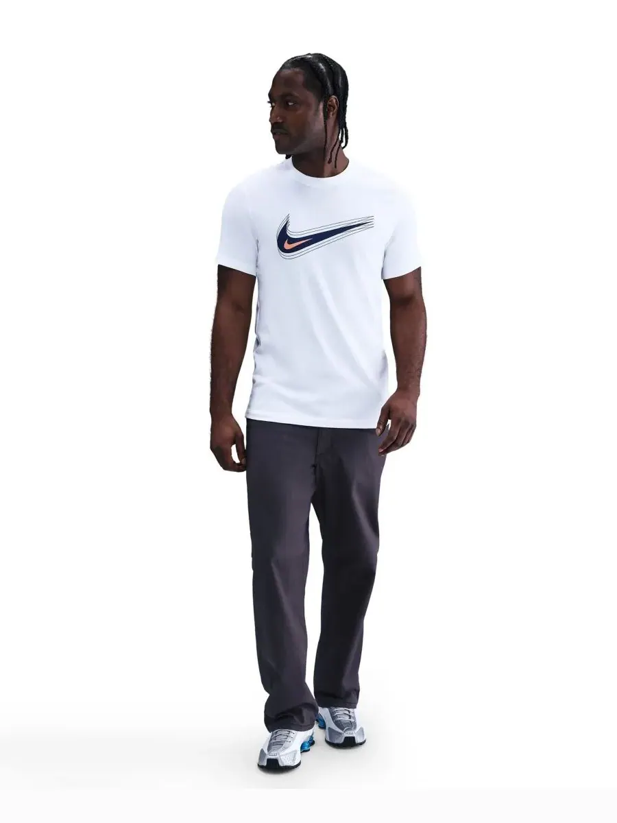 Мужская футболка с круглым вырезом и логотипом Swoosh Nike — изображение 1 из 10, белый