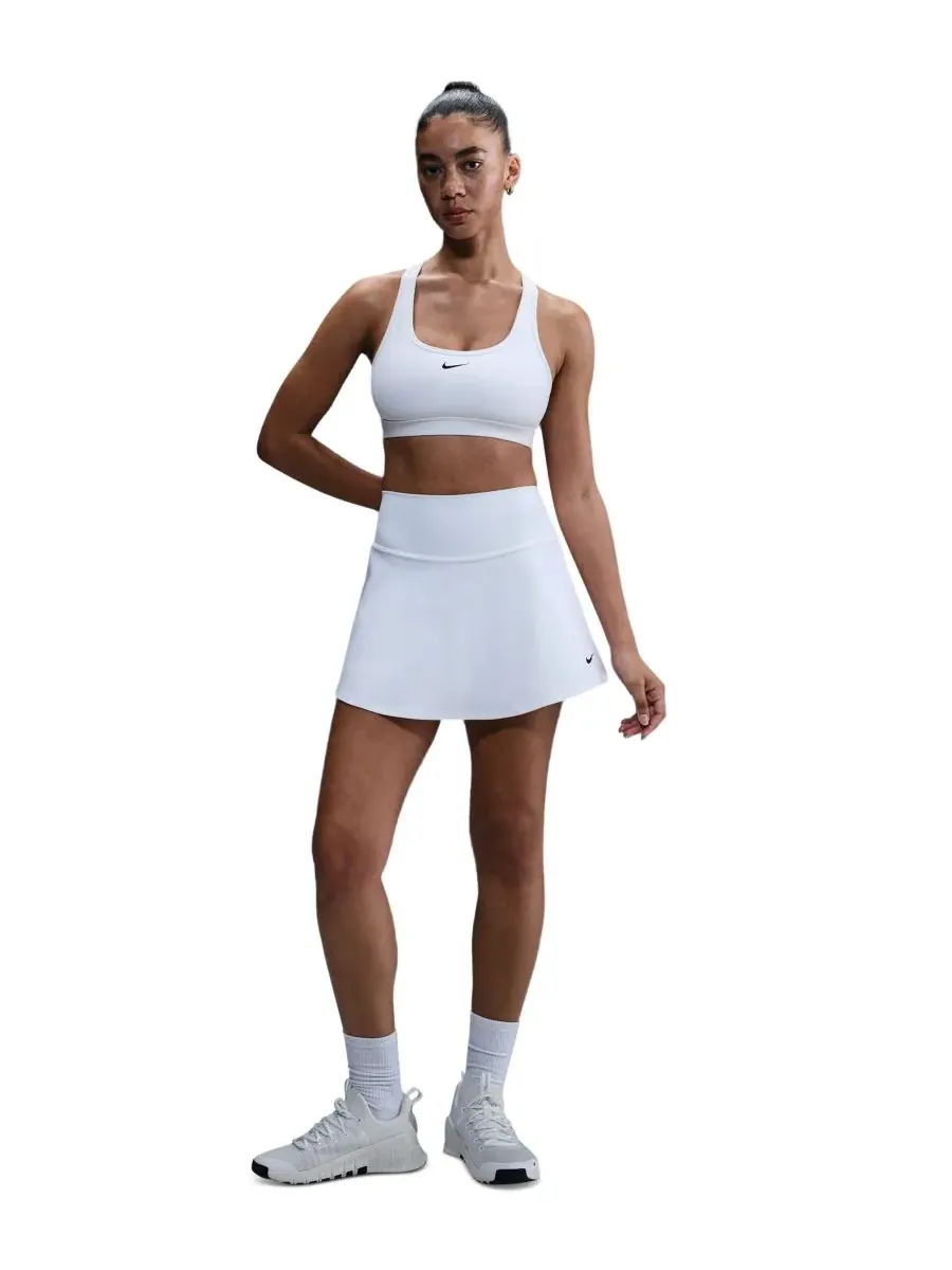 Женская юбка Dri-Fit с логотипом Swoosh Nike — изображение 1 из 5, белый/черный