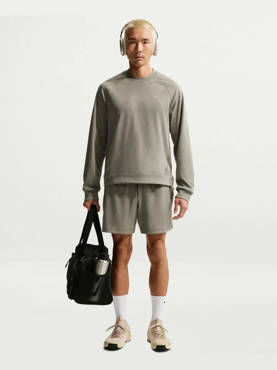 Мужские спортивные шорты Primary NanoKnit Dri-FIT Nike, светлый-army — изображение 2 из 10