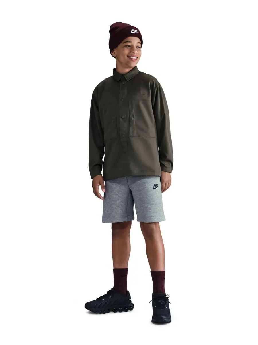 Детские спортивные флисовые шорты Sportswear Tech Fleece Shorts для мальчиков 8-20 лет Nike — изображение 1 из 5